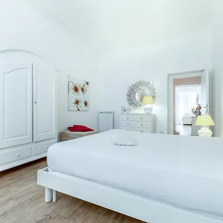 Apartamento Piazza Di Spagna Historic Flat