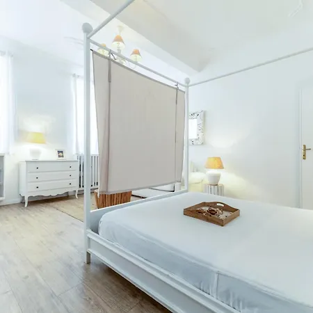 Piazza Di Spagna Historic Flat